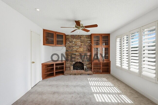 Photo - 5749 S Farmer Ave