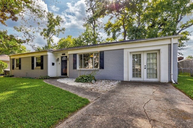 Photo - 413 Catalina Ave
