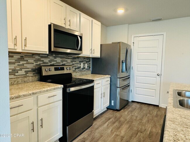 Photo - 4011 Silver Spur Rd