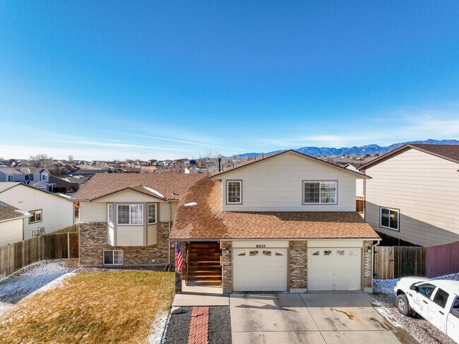 8258 Hidden Pine Drive Colorado Springs, C... - 8258 Hidden Pine Drive Colorado Springs, C...