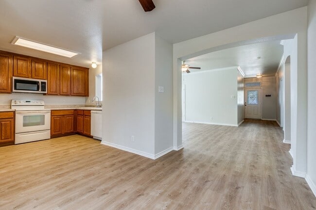 Photo - 2214 Sun Chase Blvd