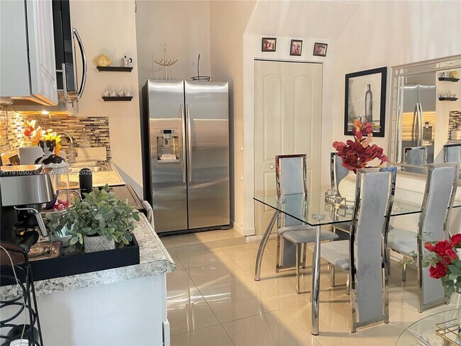 Photo - 27563 SW 139th Pl