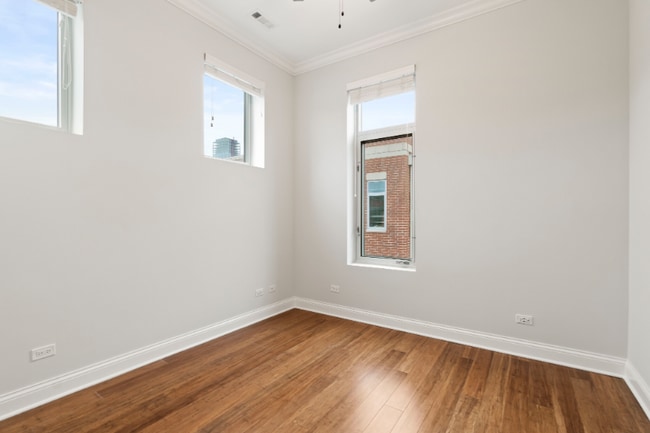 Photo - 1050 S Aberdeen St