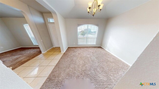 Photo - 601 Cattail Cir