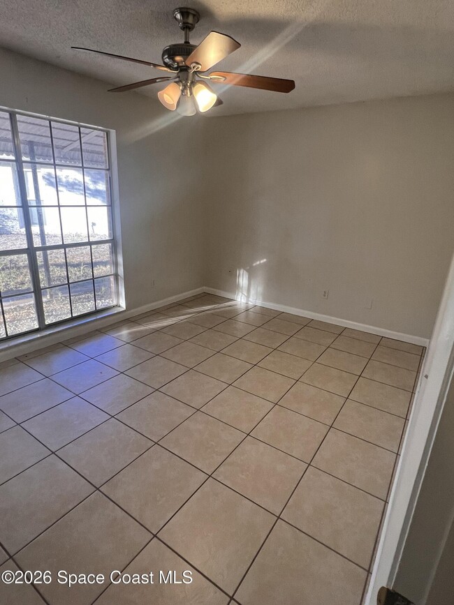 Photo - 666 John Hancock Ln