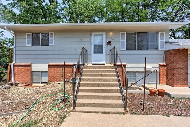 Photo - 2110 Applewood Rd Unit 2110 Applewood Rd