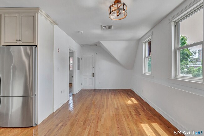 Photo - 119 Dwight St Unit 3