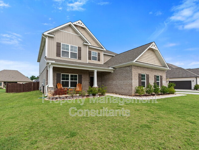 Building Photo - 14735 Commonwealth Dr