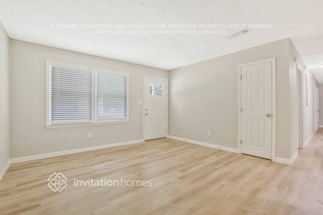 Photo - 415 Plainville Dr SW