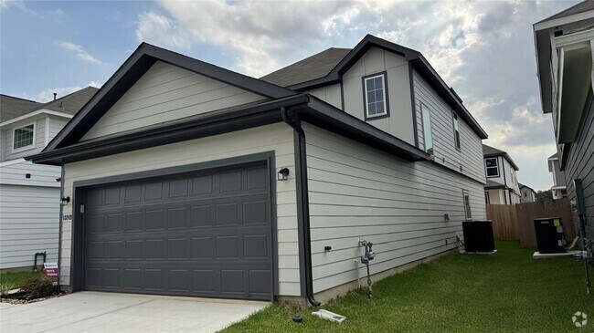 Building Photo - 13249 Musky Dr Rental