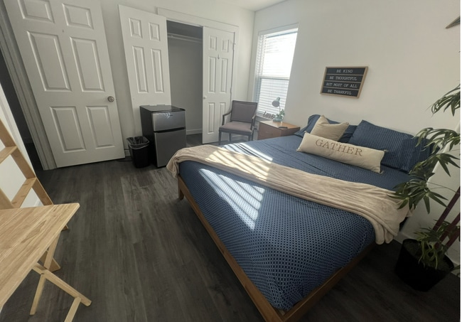 Photo - 8124 Sterlingshire St Unidad Private room