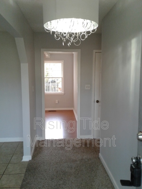 Photo - 1001 Christopher Dr