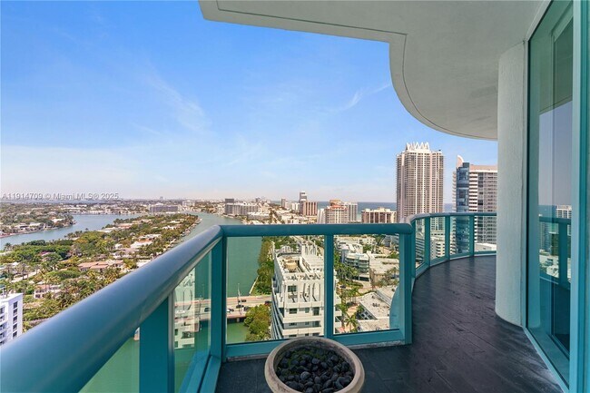 Photo - 6000 Indian Creek Dr Unit PH 2501