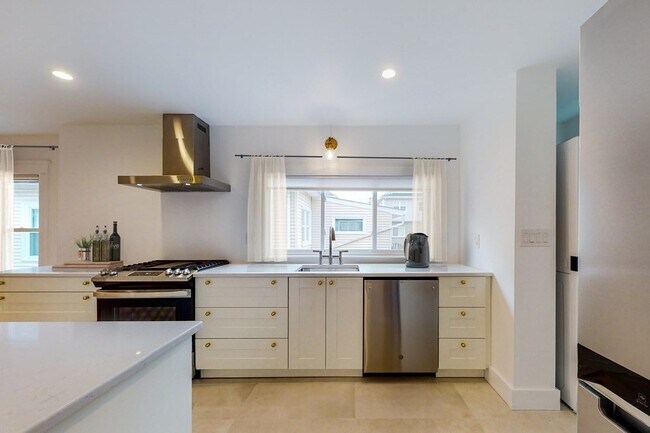 Photo - 14 Olney St Unit 1