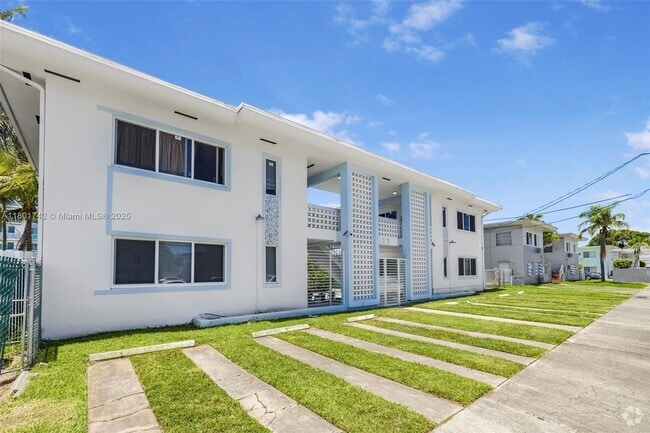 Building Photo - 501 NE 82nd Terrace Unit 6 Rental