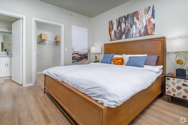 2HAB, 1BA - 881 ft² Habitación 2 - Nova Vista Apartments at Woodlake