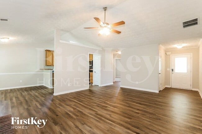 Photo - 189 Waters Edge Dr