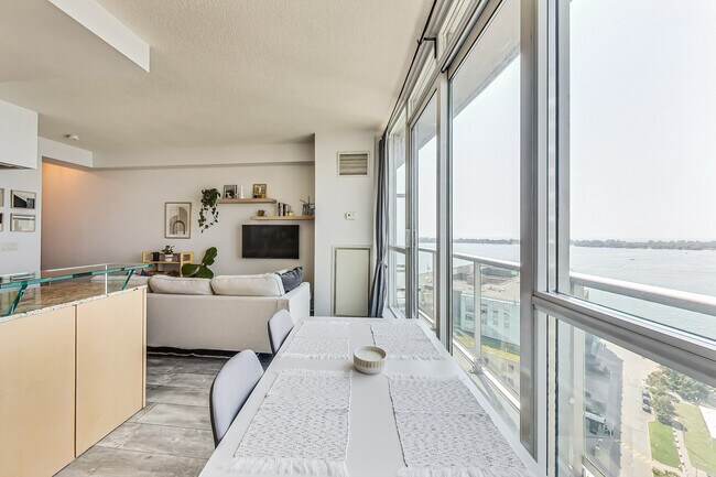 Photo - 208 Queens Quay W Unit 2308
