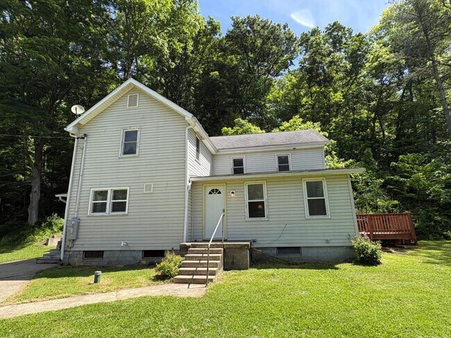 Photo - 7624 Bremen Rd