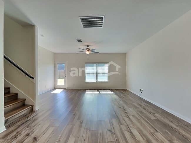 Photo - 216 Foster Ln