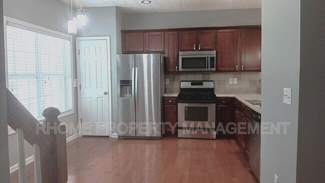 Photo - 756 Celeste Ln