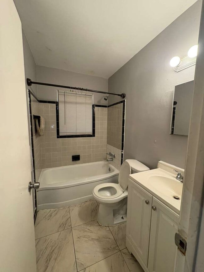 Photo - 8435 Braile St