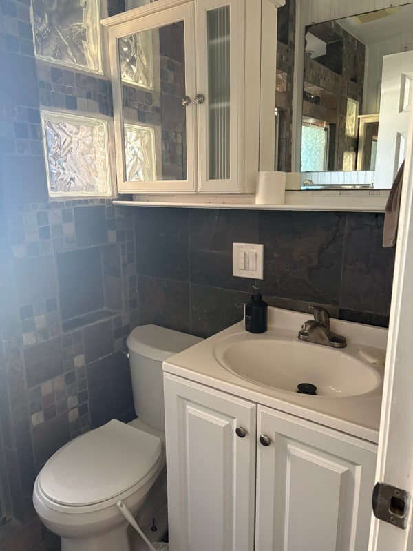 Photo - 340 Carrousel Ct