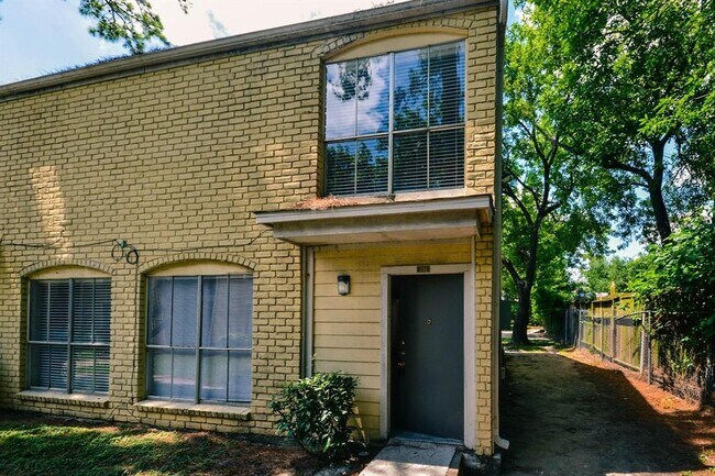 Building Photo - 6200 W Tidwell Rd Unit 306 Rental