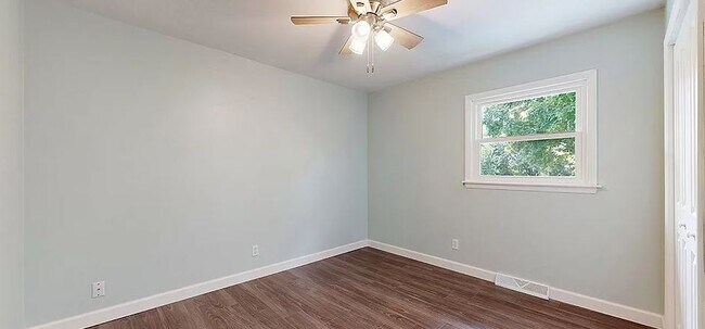 Photo - 103 Cherry St