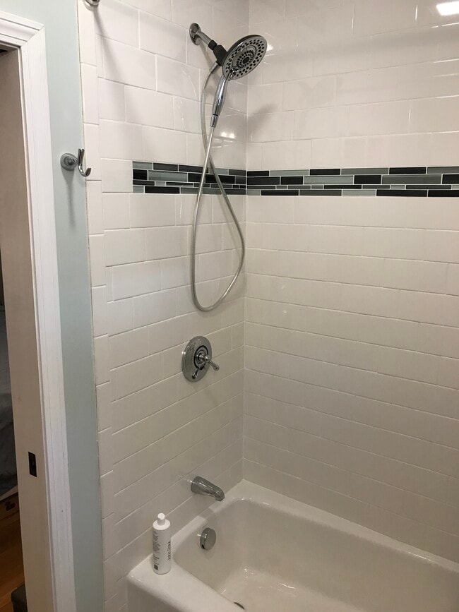 Photo - 286 W Main St