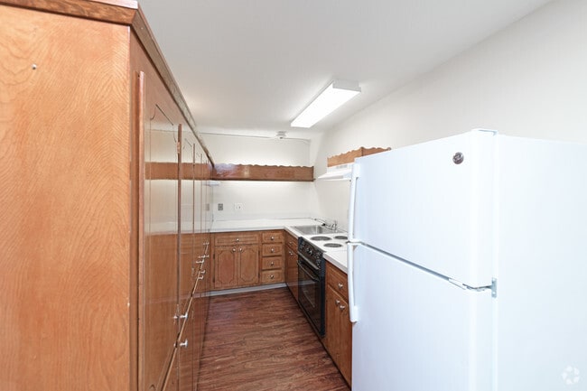 2 BR, 1 BA