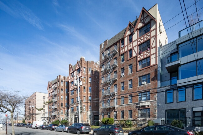 Photo - 160 Beach 117th Street