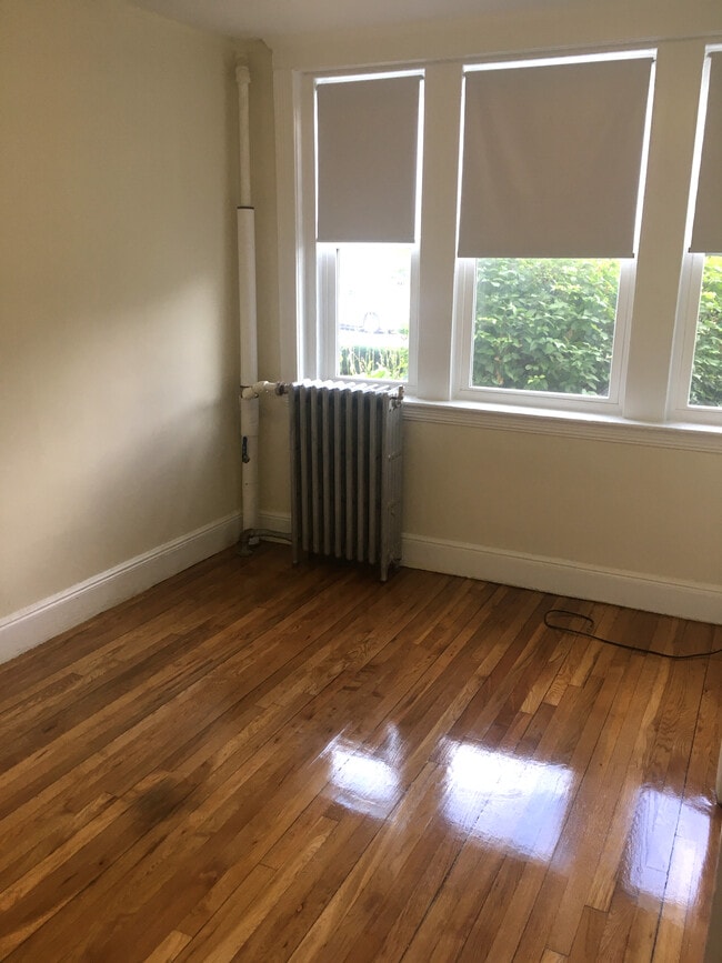 Photo - 1629 Commonwealth Ave