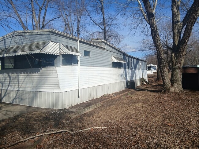 Photo - 11 Camelot Dr