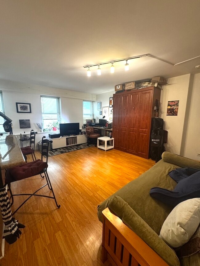 Photo - 40 E 9th St Unit 412