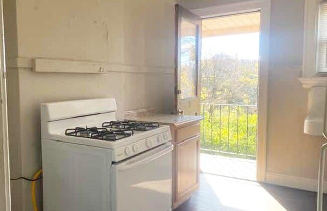 Photo - 415-419-423 Probasco Street Unit 423-05