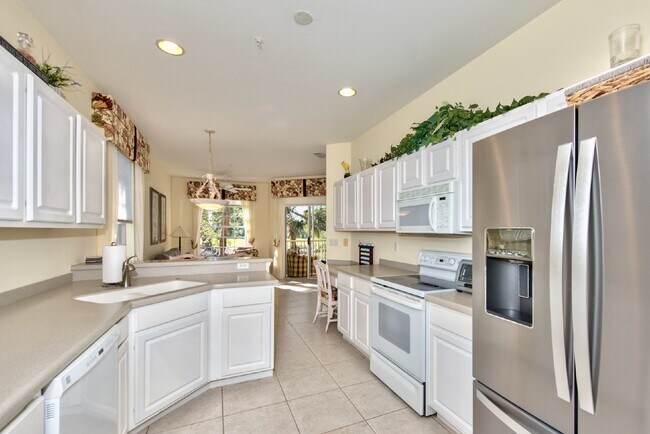 Photo - COACH HOME AT PELICAN BAY Unit 810