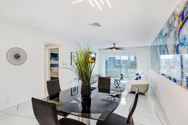Photo - 4607 W Fig St Unit 104