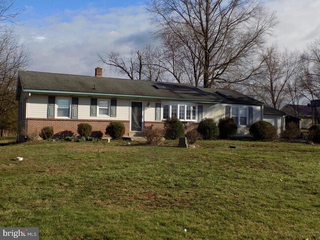 3168 Middle Creek Rd