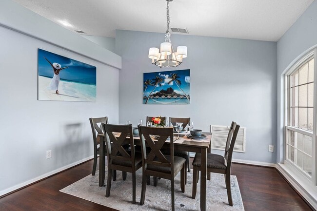 Photo - Large Beautiful Legacy Park Villa: 5BR, Pool & Near Disney