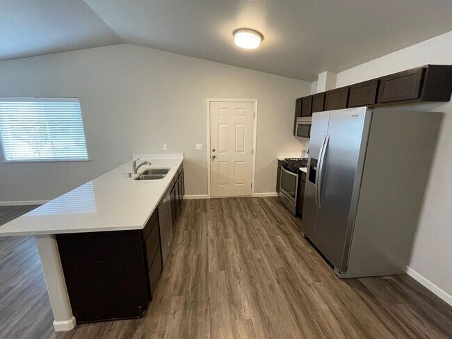 Photo - 1550 N Tinitun Cir