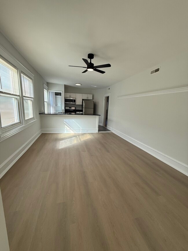104 Forrest Ave Unit 4