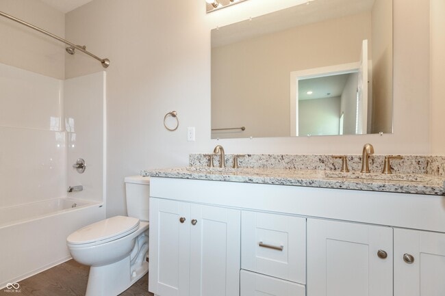 Photo - 228 N Randolph St