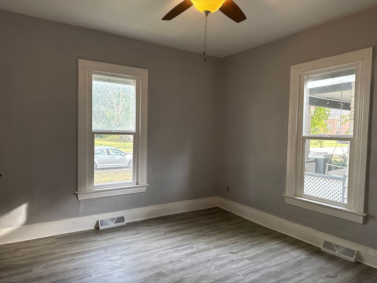 Photo - Newly renovated east side 1 BR/1BA