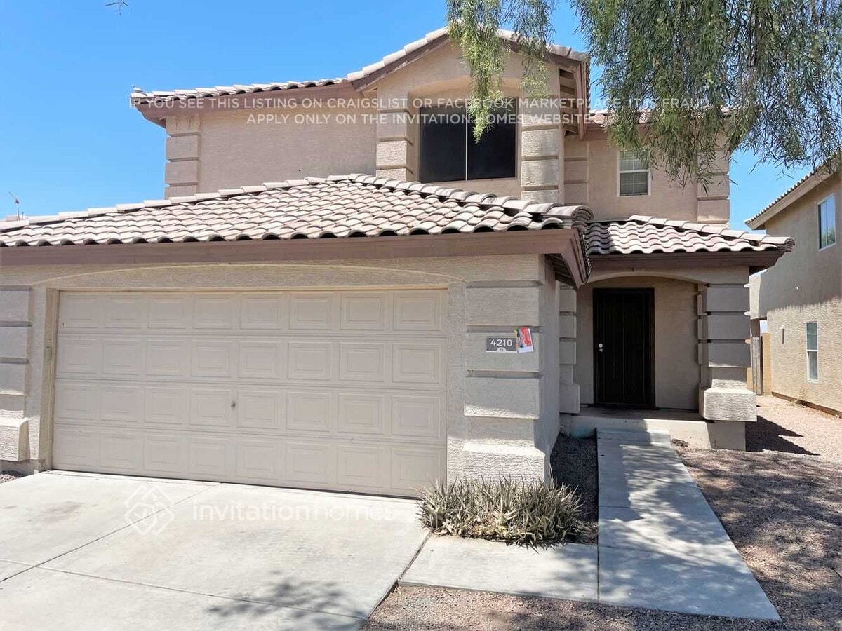 Photo - 4210 N 113th Dr