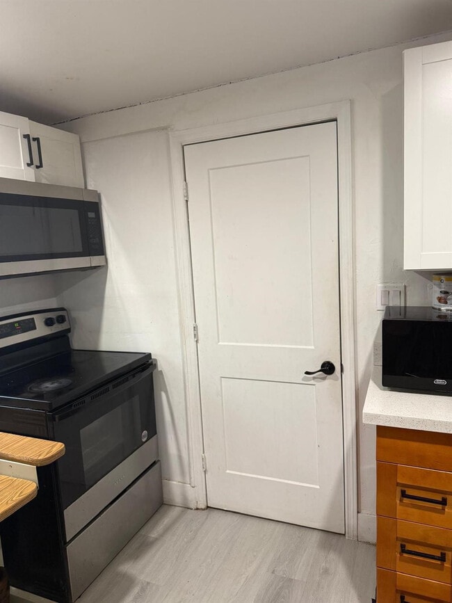 Photo - 1116 W 32nd St