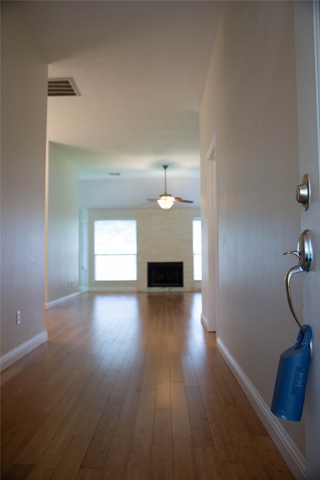 Photo - 130 Lissa Ln