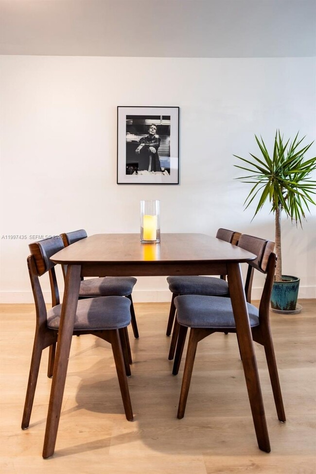 Photo - 6801 Indian Creek Dr Unit 708