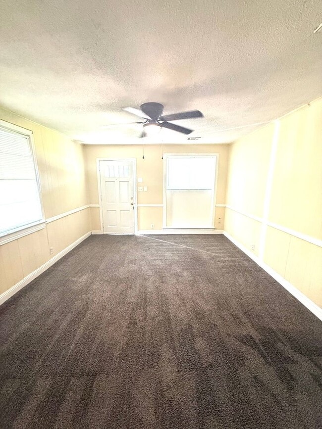 Photo - ** 3 Bed 1 Bath located off Woodley Road ** Call 334-366-9198 to schedule a showing