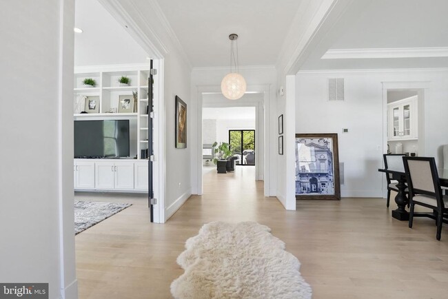 Photo - 2504 12th St N